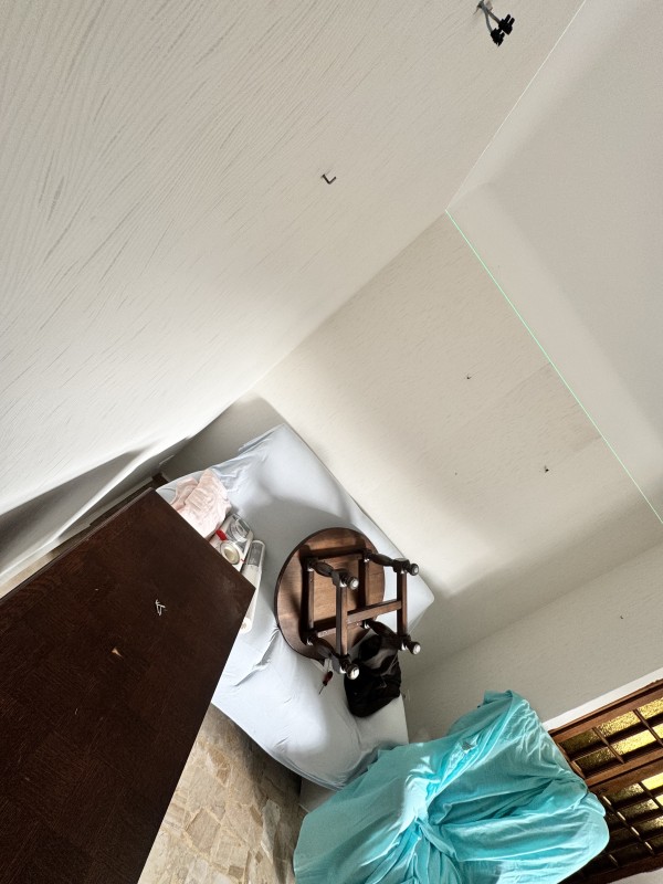 Pose de tapisserie murale par DbrSolmur dans le Gard en Occitanie à  Vauvert