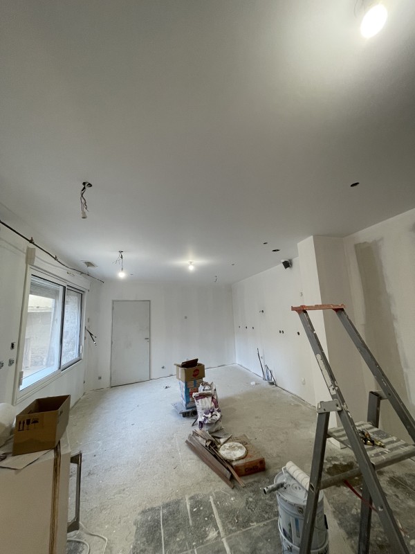 artisan peintre pour la rénovation d’une maison à lunel dans le Gard 